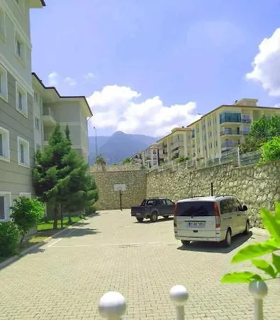 Temiz Ve Rahat Guvenli Ev Деницли